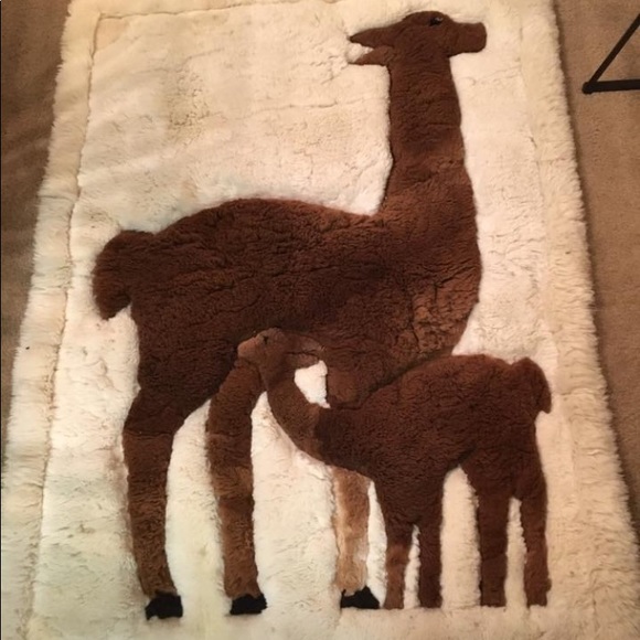 Peruvian Alpaca Rugs - Picture 2 of 2